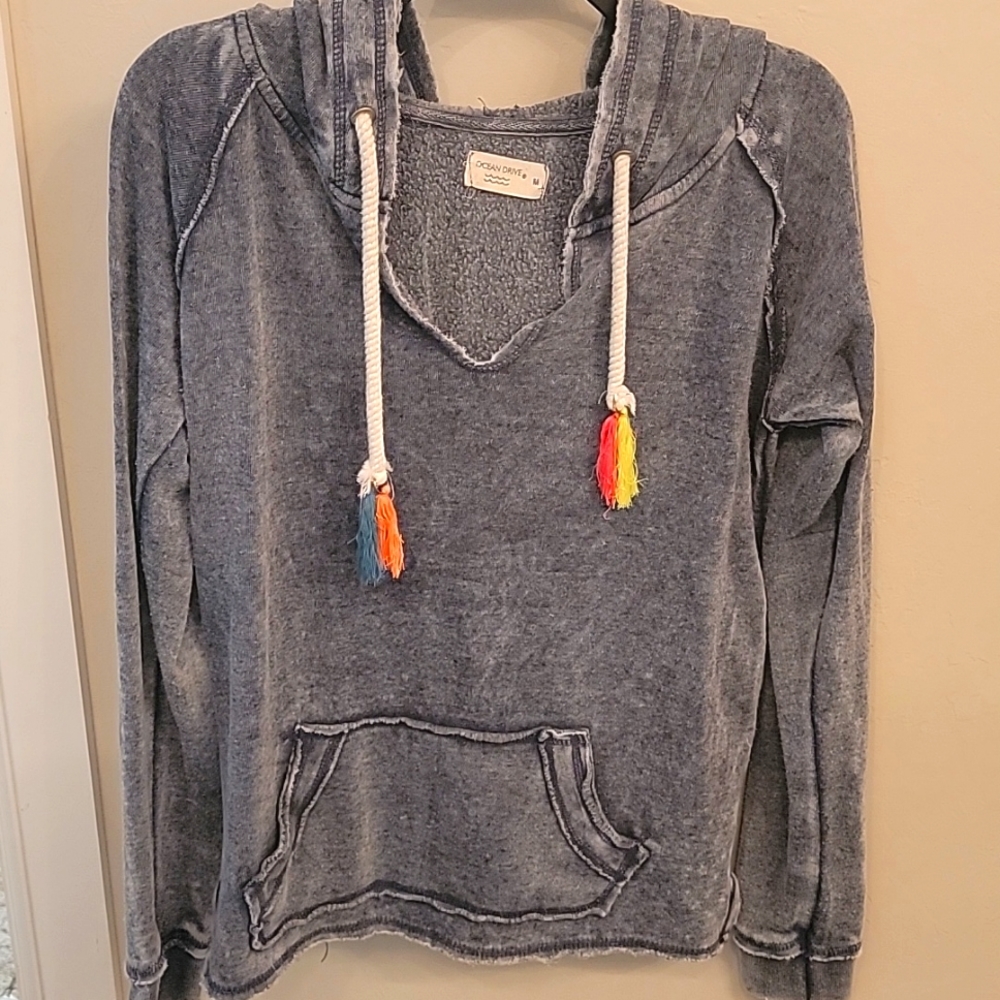 Hoodie with tassles